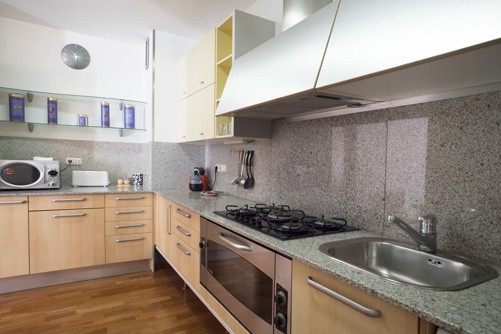 Canela Homes Barcelona Universitat エクステリア 写真